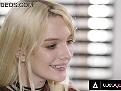 teen lesbian discovery