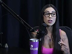 didy's exhibitionist ride