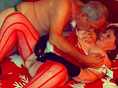 Granny Dildo Orgasms