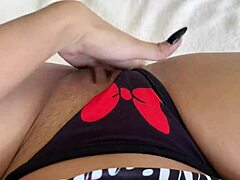 voyeur masturbation show