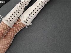 milf pantyhose tease