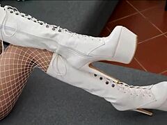 milf pantyhose tease