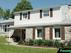 Kneeling Deepthroat Suck