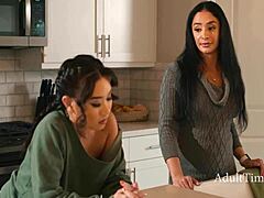 Kimmy's Lover Move-In