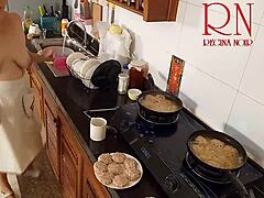 Naked Housewife Cooks