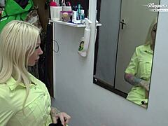 Kyra Hot Massage Fuck