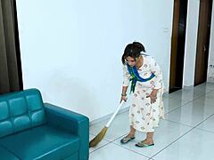Maid Steals Valuables