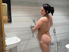 milf sucks big dick