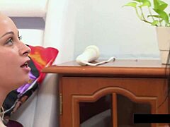 naomi dafne pee play