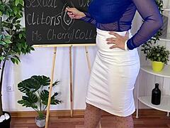 Milf Clit Lesson
