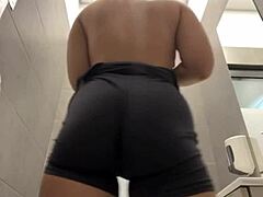 changing room squirt