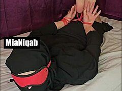 niqab tease ride