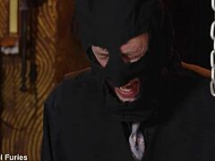 mistress slave screams