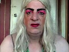 Crossdresser Craves