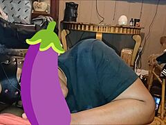Booty Girl Deepthroat Cum