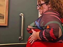BBW Tit Flash