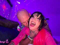  Pulsing Pussy Feast