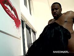 Naked Hustlers Fuck