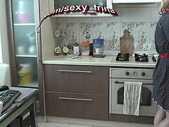 Milf Webcam Cumshot