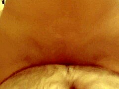 newlyweds lips cum