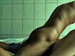 Skinny Bareback