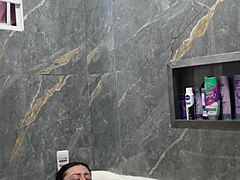 New Tub Ass Shake