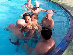 Casada Gangbang