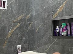 New Tub Ass Shake