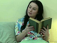 Veruca Licks Pussy