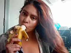 banana pussy play