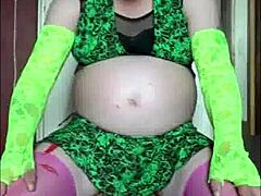 crossdresser deepthroat