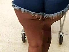 wife huge ass flash