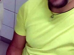 bathroom mouth shove