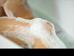 czech tits bath