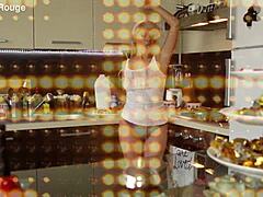 Housewife Kitchen Frenzy