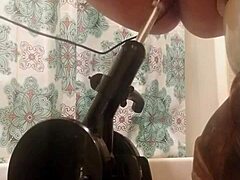 Fuck Machine Squirts