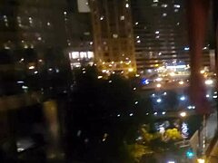 hotel window solo