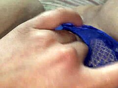 Curvy Pussy Rub