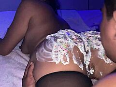 bigg ass torta cumpleanos