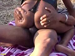 Outdoor ebony session