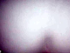 culona argentina rides cock