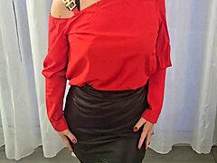 milf nylon ass show