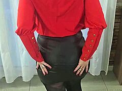 milf nylon ass show