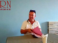 Restaurant waitress service
