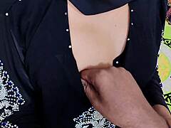 Hijabi Bhabhi Chudai