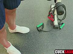 wife records gym hookup