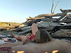 beach pussy flash